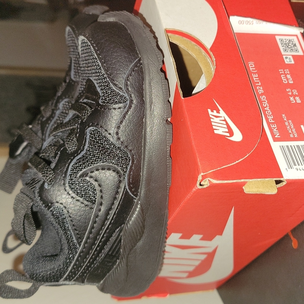 Nike toddler shoes